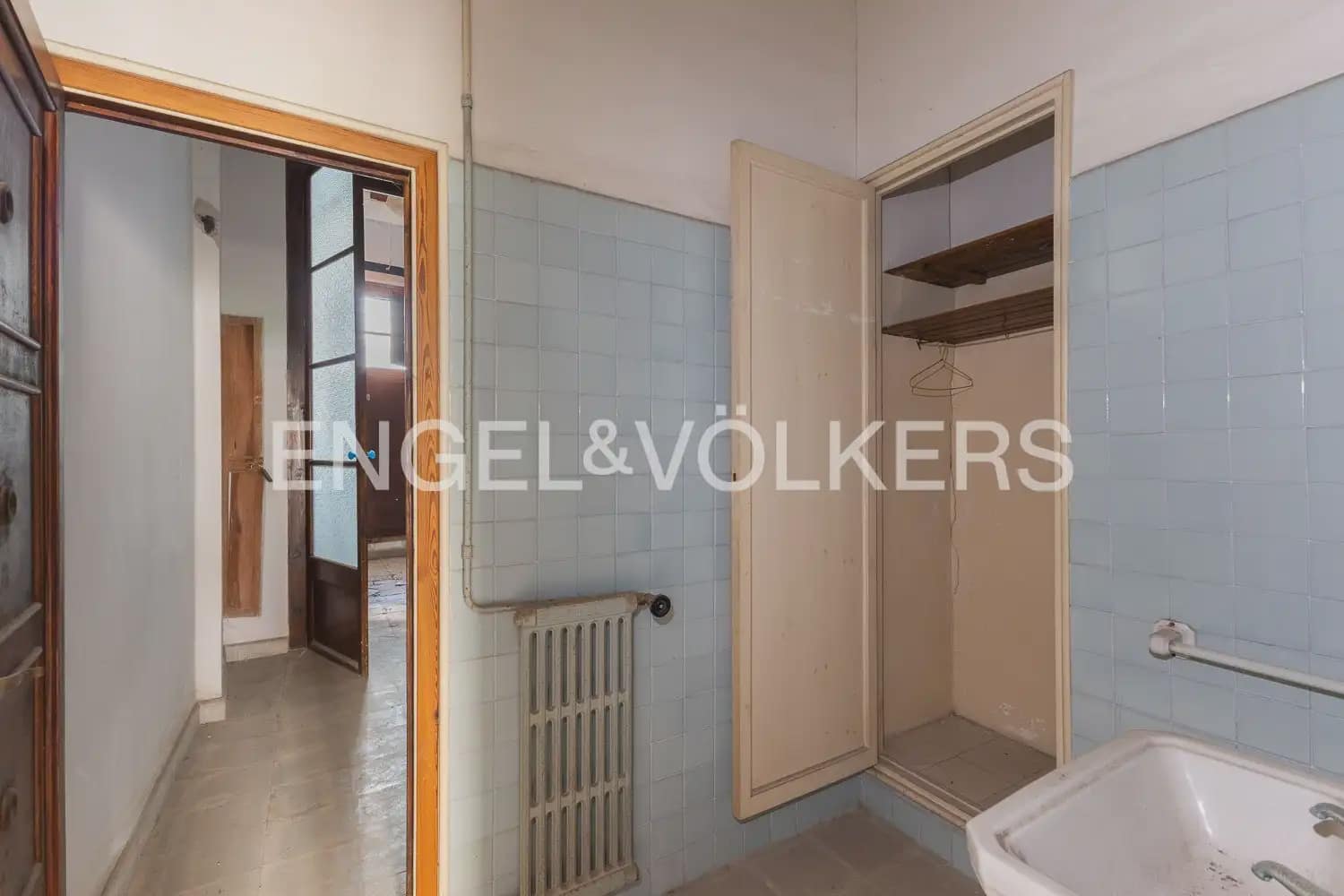 10 bedroom Townhouse for sale in Sueca - € 350,000 (Ref: 9926345)