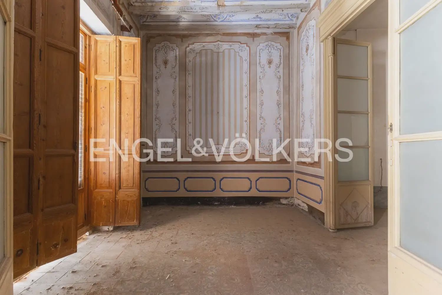 10 bedroom Townhouse for sale in Sueca - € 350,000 (Ref: 9926345)