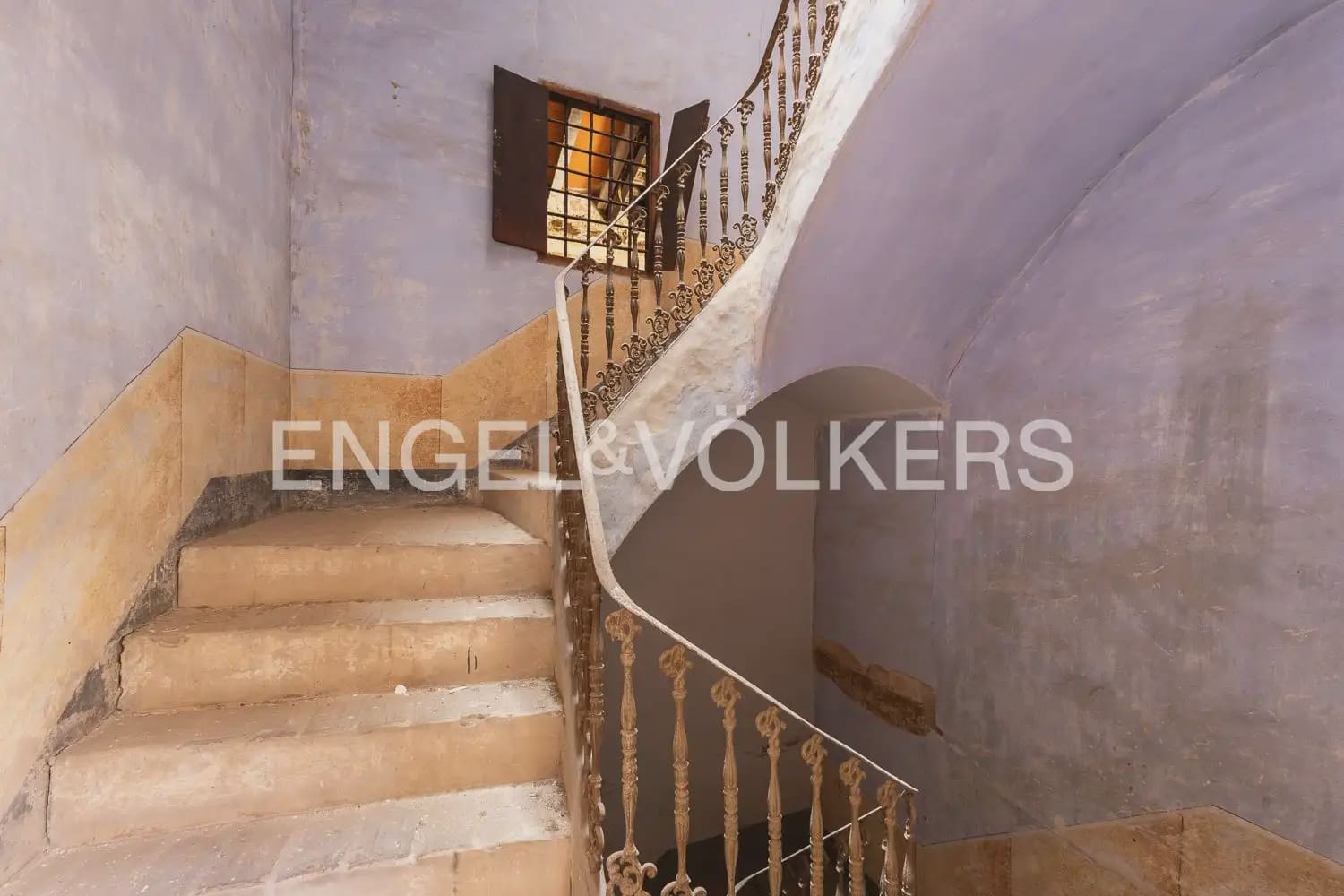 10 bedroom Townhouse for sale in Sueca - € 350,000 (Ref: 9926345)