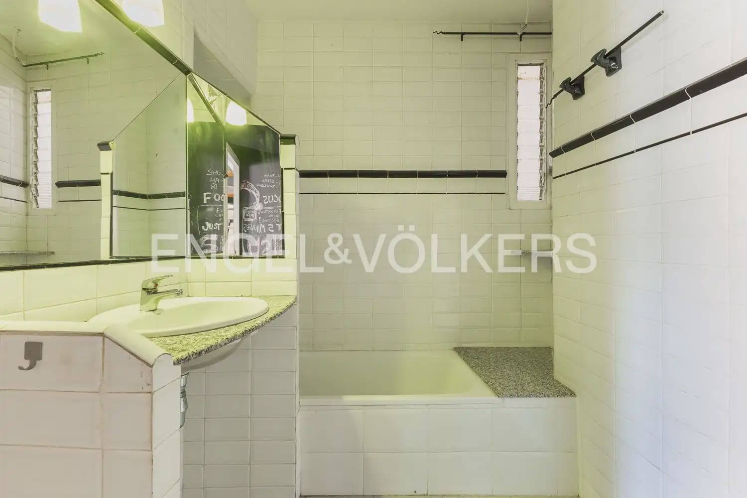 2 soveværelse Lejlighed til salg i Valencia by - € 285.000 (Ref: 9926502)