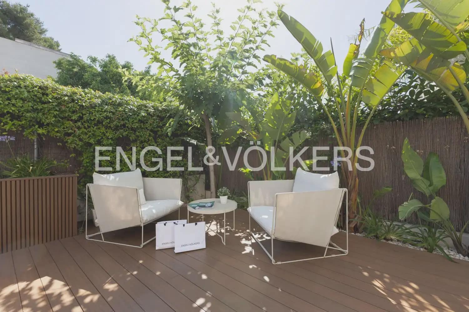 5 bedroom Villa for sale in Godella with pool garage - € 855,000 (Ref: 9927790)