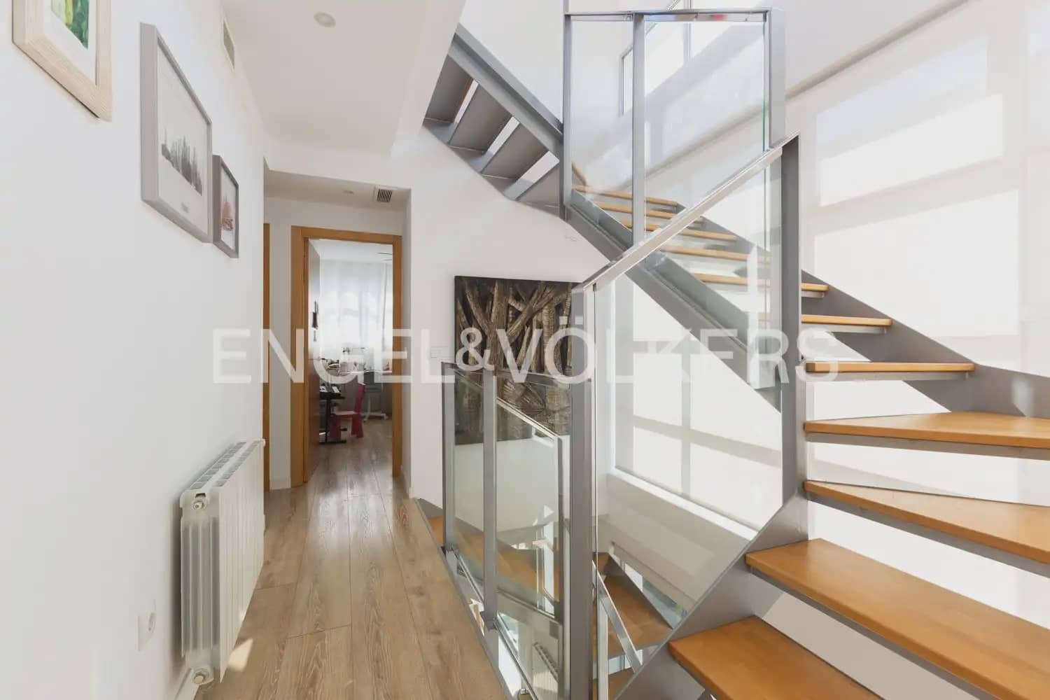 5 bedroom Villa for sale in Godella with pool garage - € 855,000 (Ref: 9927790)