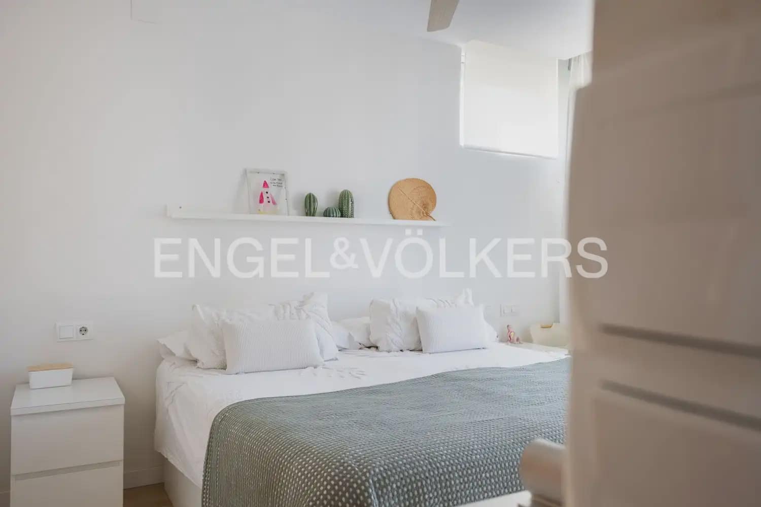 5 bedroom Villa for sale in Godella with pool garage - € 855,000 (Ref: 9927790)
