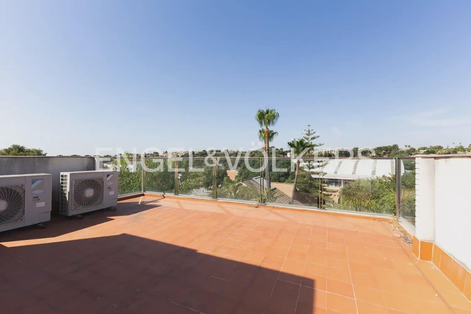 5 bedroom Villa for sale in Godella with pool garage - € 855,000 (Ref: 9927790)