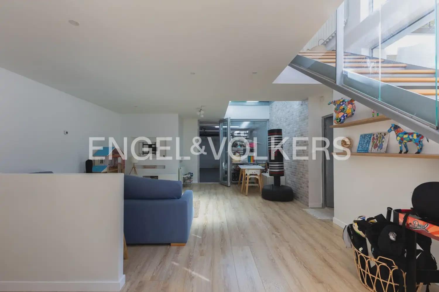 5 bedroom Villa for sale in Godella with pool garage - € 855,000 (Ref: 9927790)