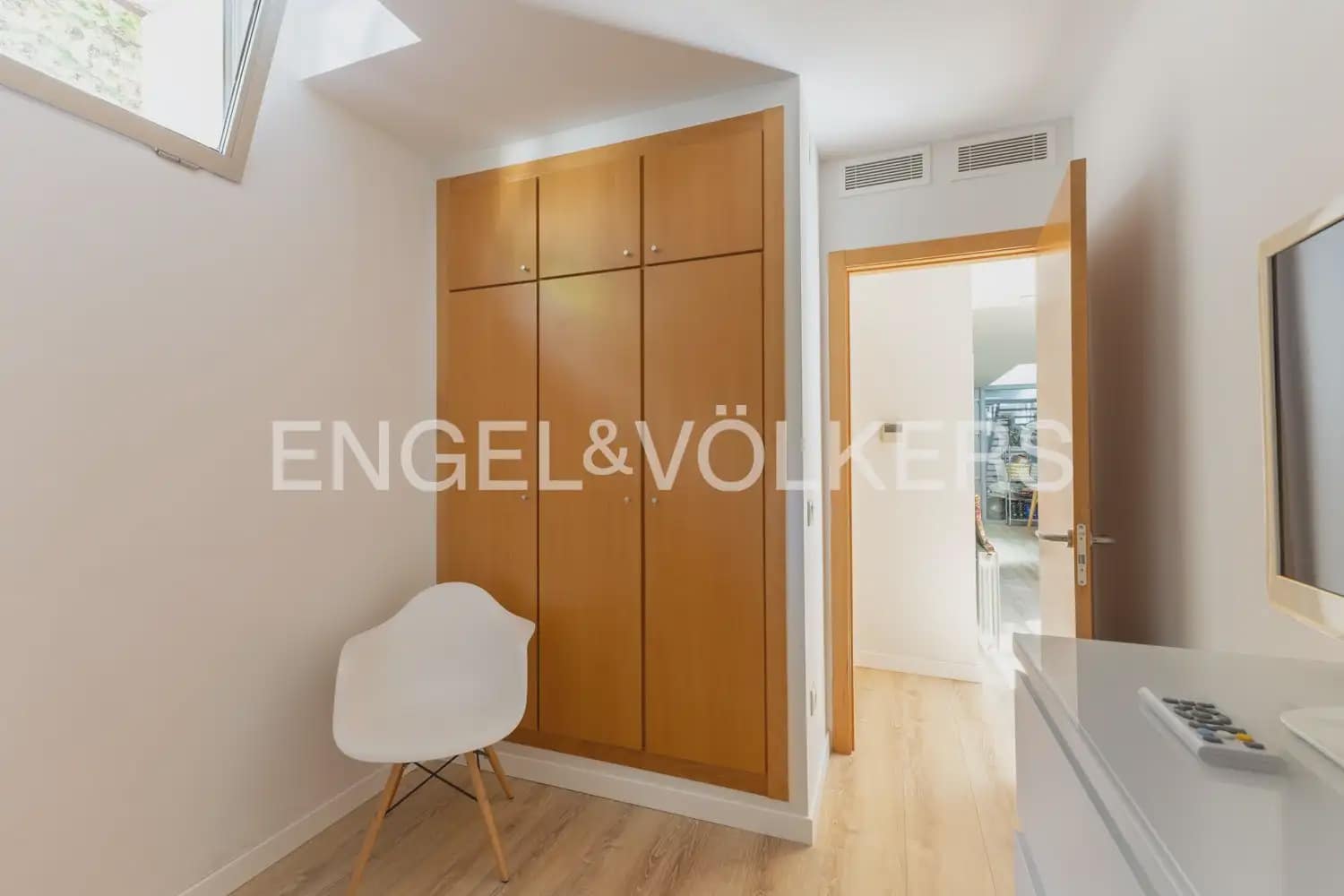 5 bedroom Villa for sale in Godella with pool garage - € 855,000 (Ref: 9927790)