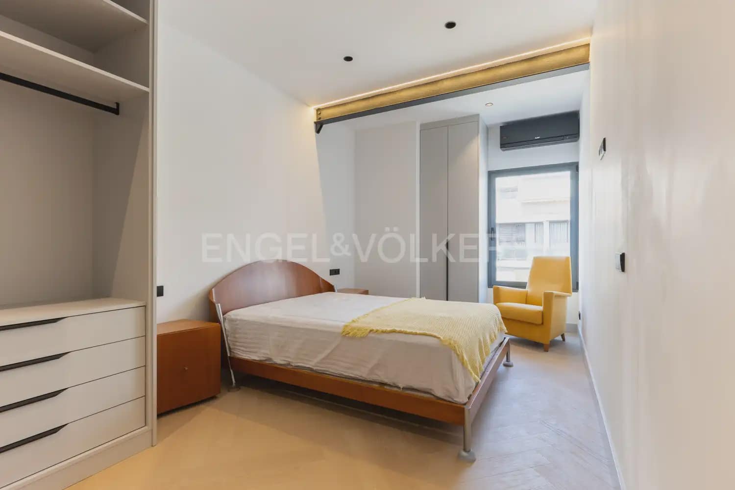 2 quarto Apartamento para arrendar em Valencia cidade - 3 000 € (Ref: 9927953)