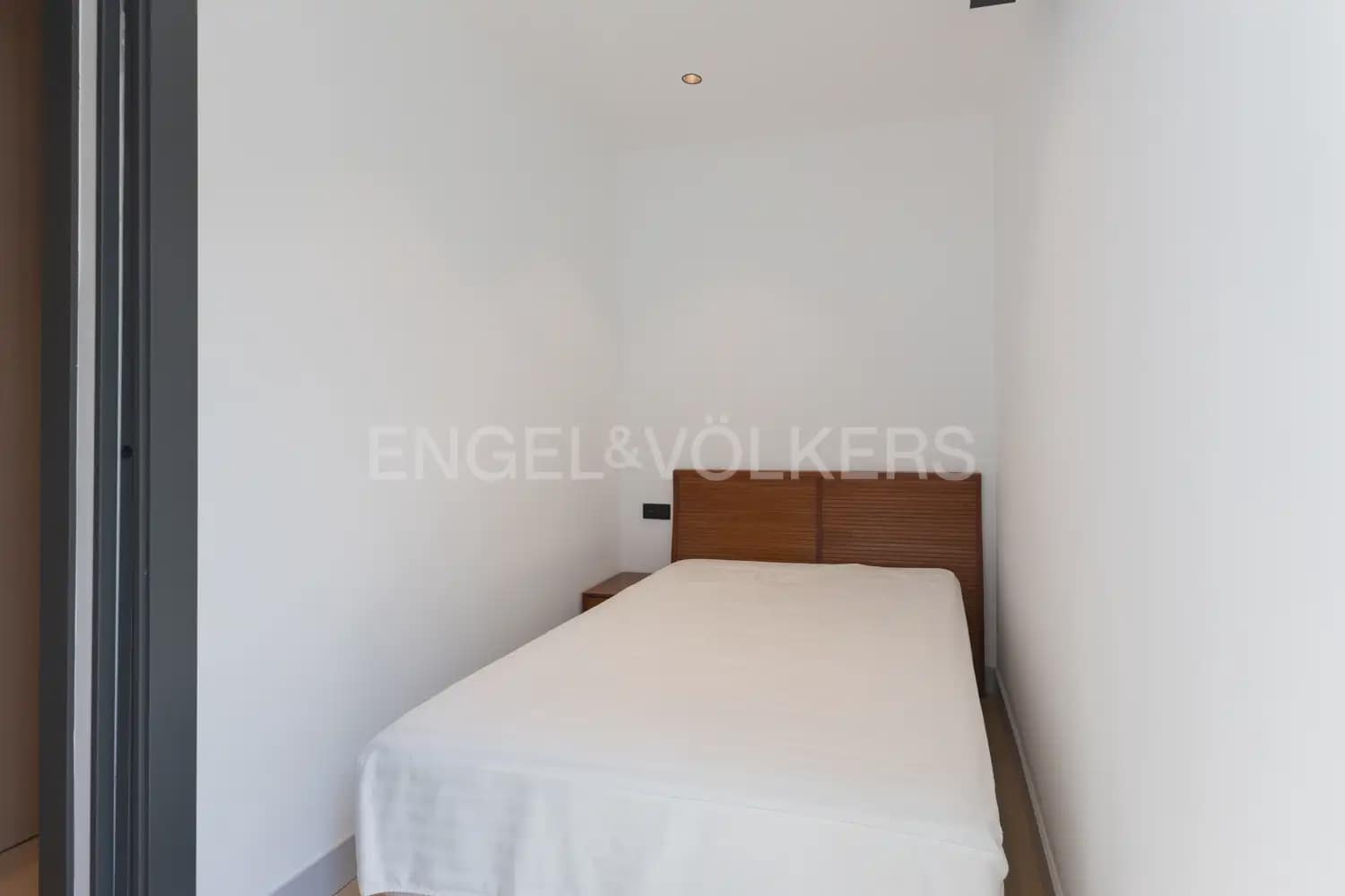 2 quarto Apartamento para arrendar em Valencia cidade - 3 000 € (Ref: 9927953)