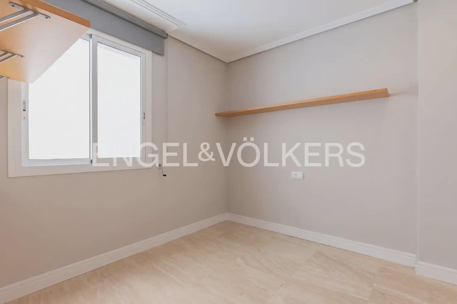 4 soverom Leilighet til leie i Valencia by - € 3 500 (Ref: 9927954)