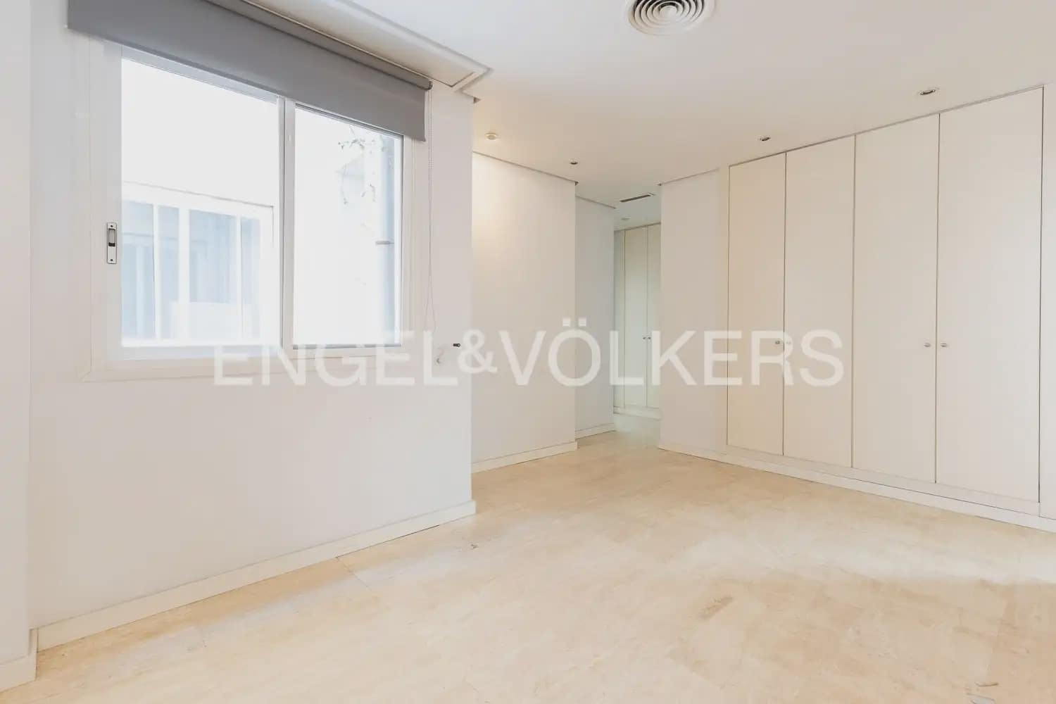 4 soverom Leilighet til leie i Valencia by - € 3 500 (Ref: 9927954)