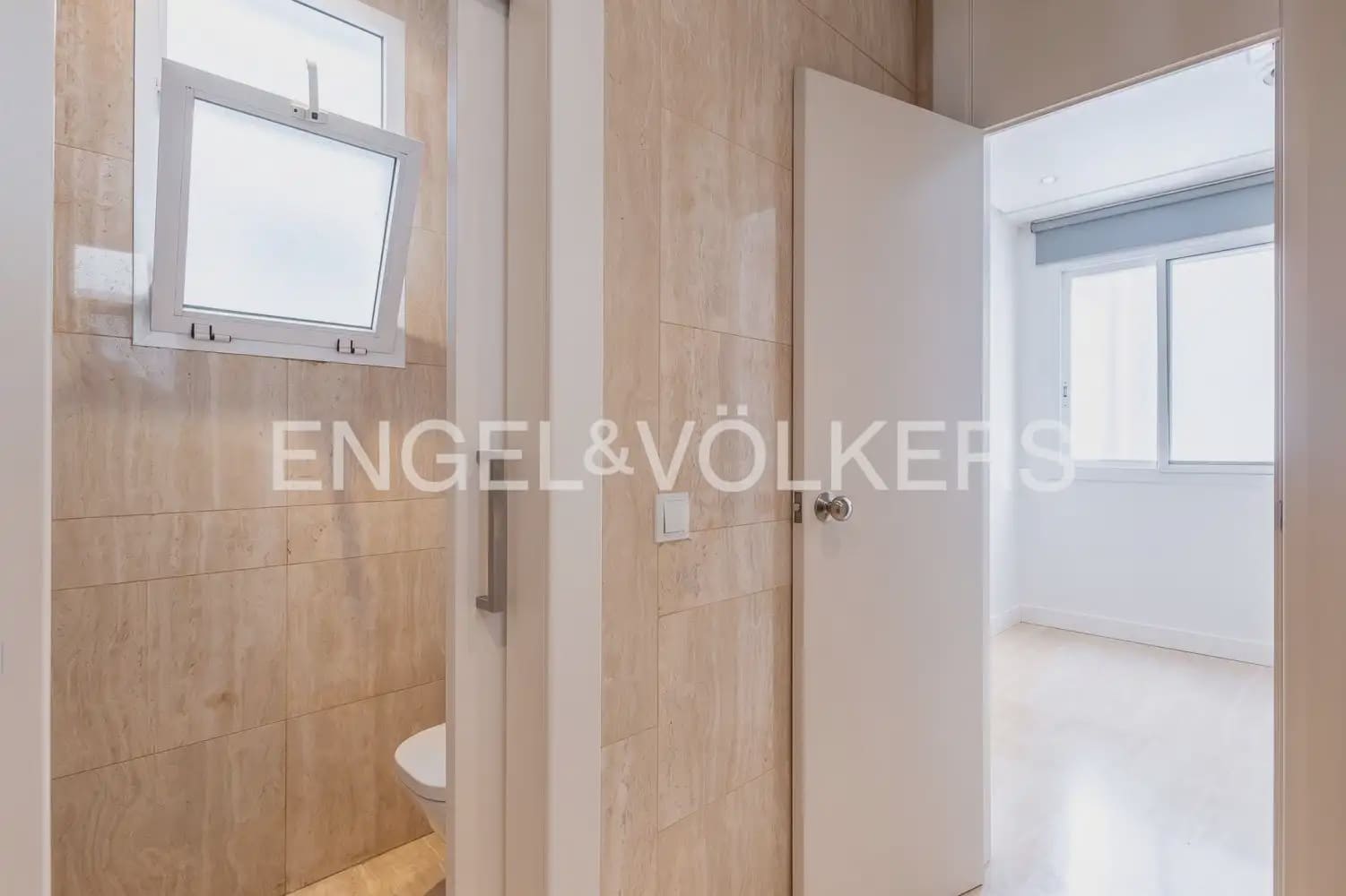 4 soverom Leilighet til leie i Valencia by - € 3 500 (Ref: 9927954)