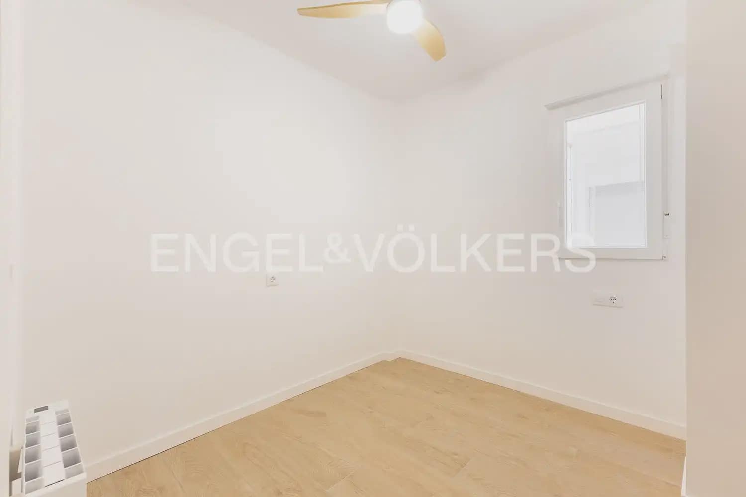 3 bedroom Flat for rent in Valencia city - € 1,800 (Ref: 9927955)