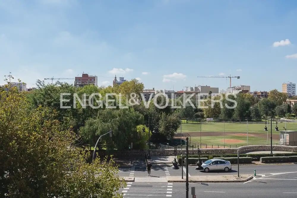 2 sovrum Lägenhet att hyra i Valencia stad - 1 500 € (Ref: 9927956)