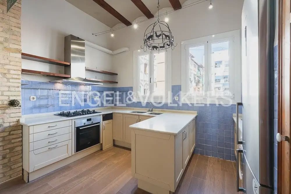 2 sovrum Lägenhet att hyra i Valencia stad - 1 500 € (Ref: 9927956)