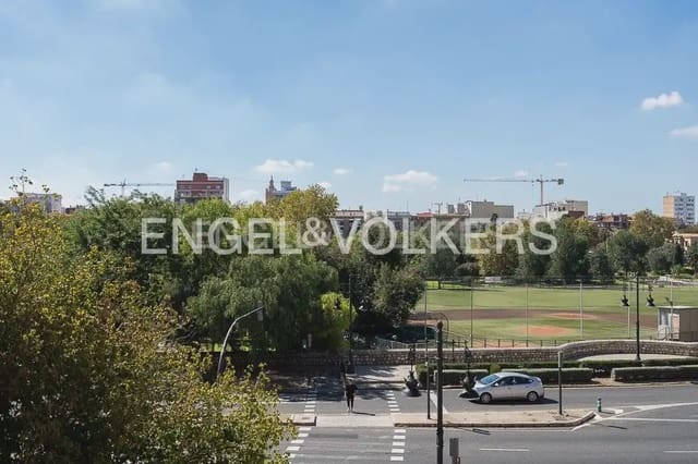 2 sovrum Lägenhet att hyra i Morvedre, Valencia stad - 1 500 € (Ref: 9927956)