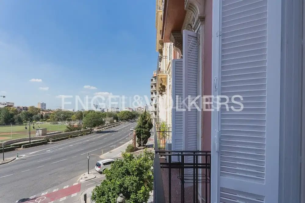 2 sovrum Lägenhet att hyra i Valencia stad - 1 500 € (Ref: 9927956)