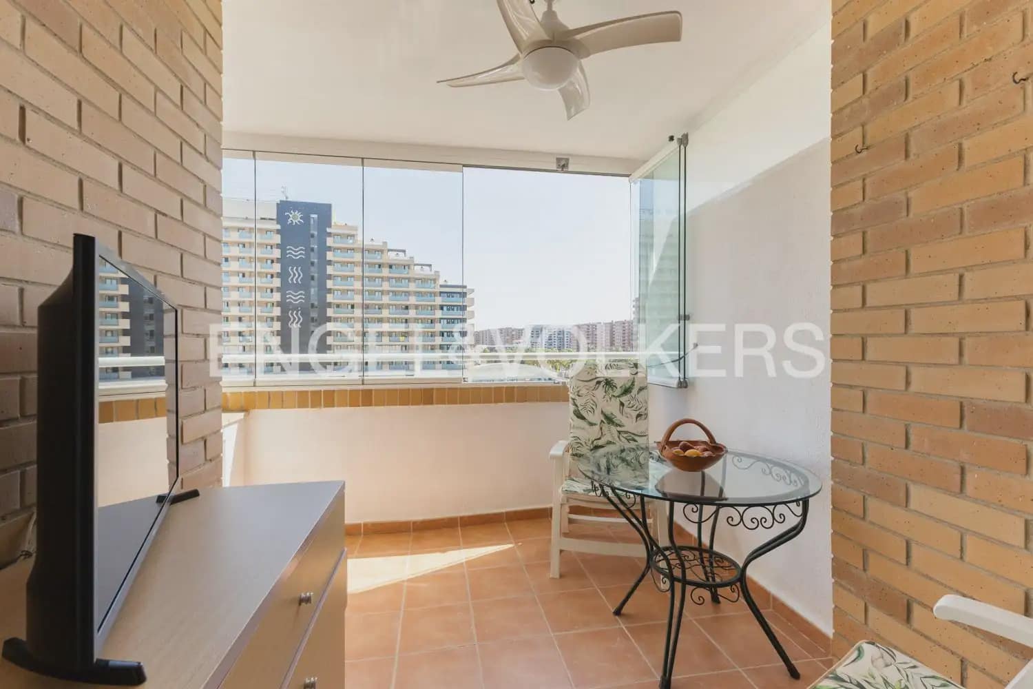 2 soverom Leilighet til salgs i Oropesa  med svømmebasseng garasje - € 145 000 (Ref: 9927957)