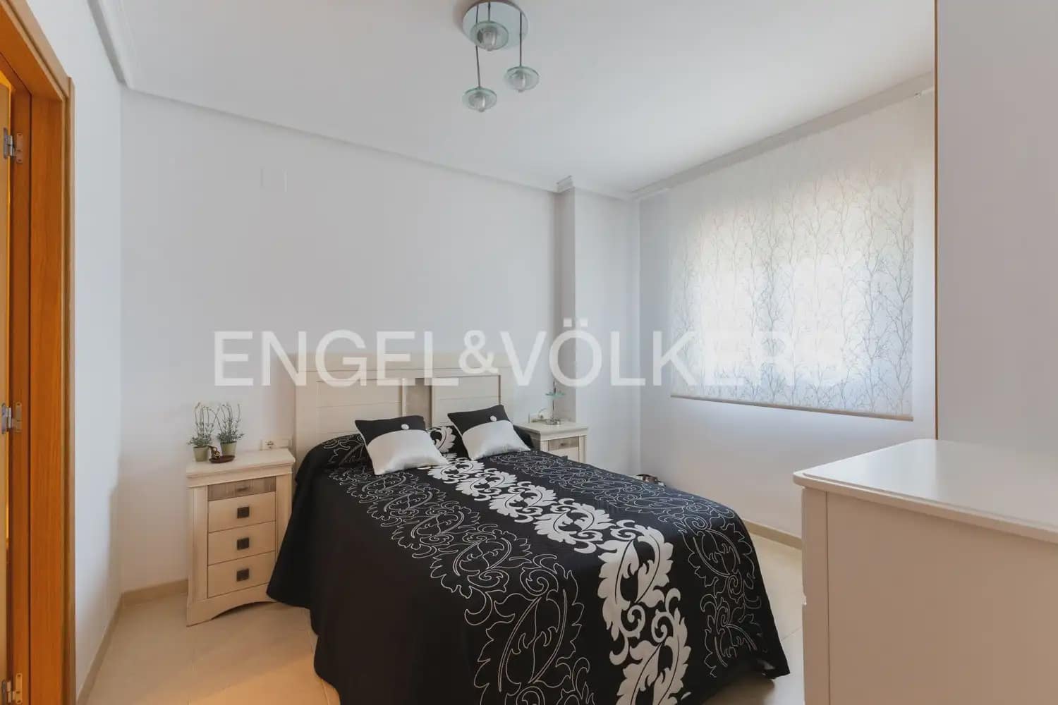 2 soverom Leilighet til salgs i Oropesa  med svømmebasseng garasje - € 145 000 (Ref: 9927957)
