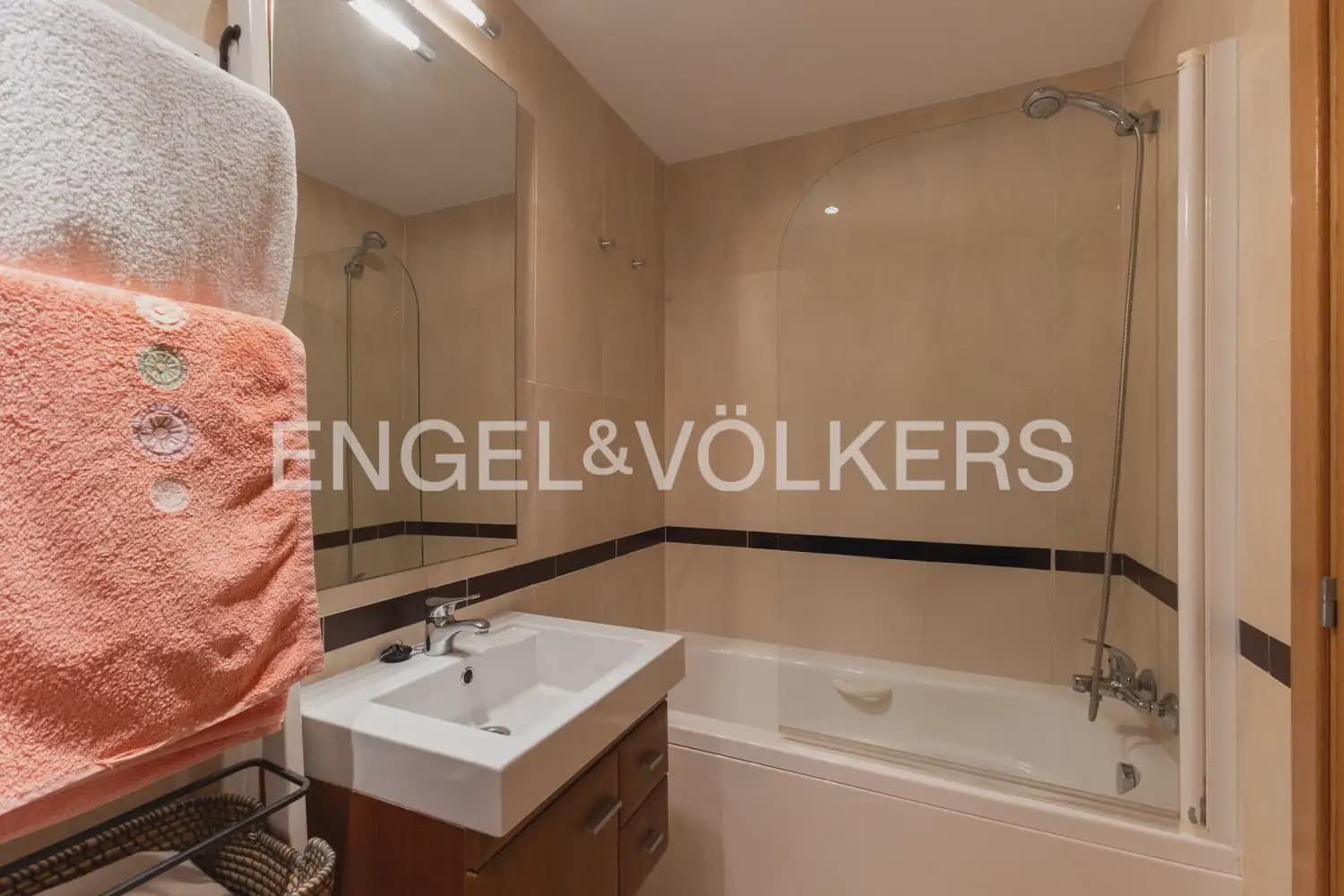 2 soverom Leilighet til salgs i Oropesa  med svømmebasseng garasje - € 145 000 (Ref: 9927957)