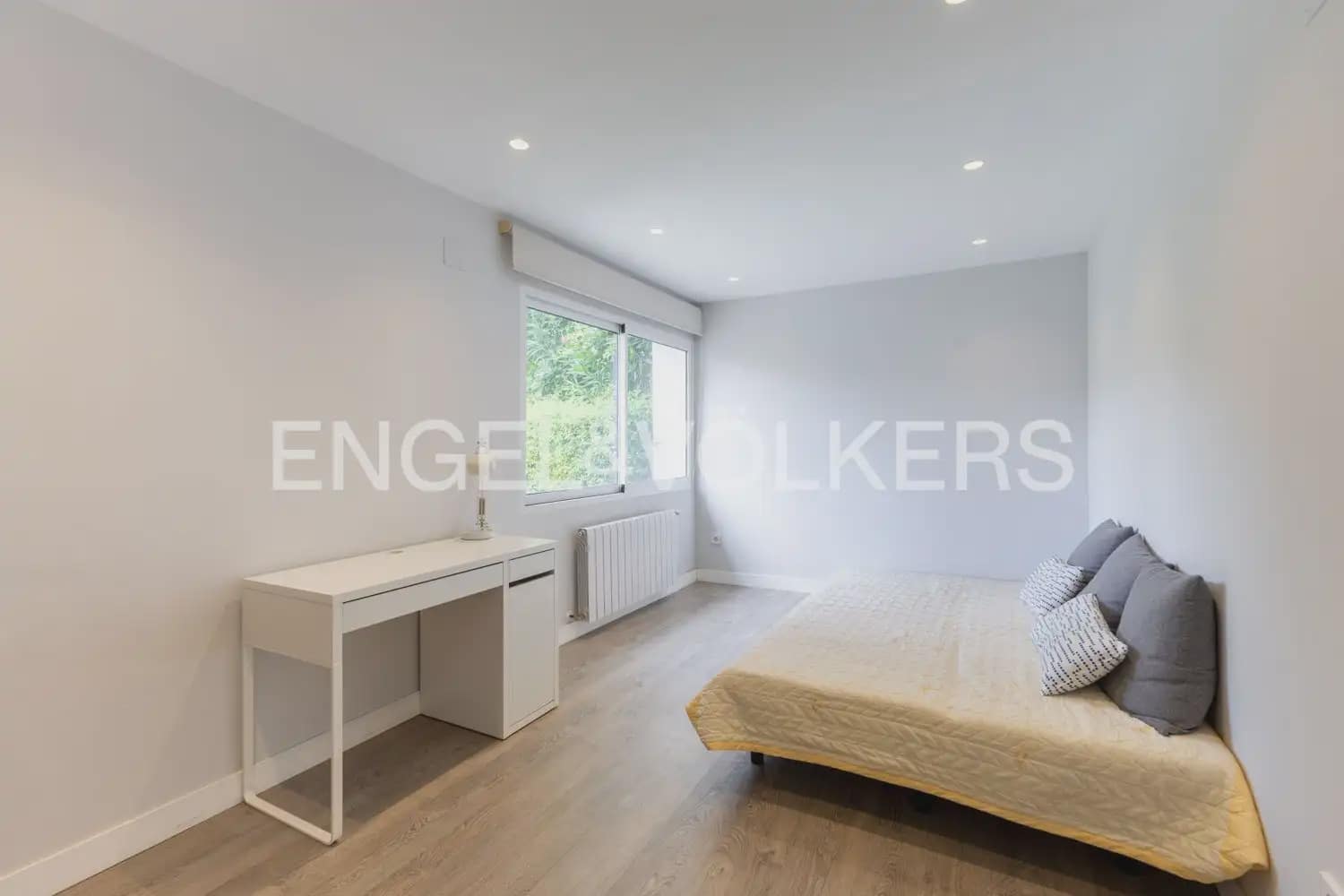 7 bedroom Villa for sale in Rocafort with pool garage - € 1,690,000 (Ref: 9927958)