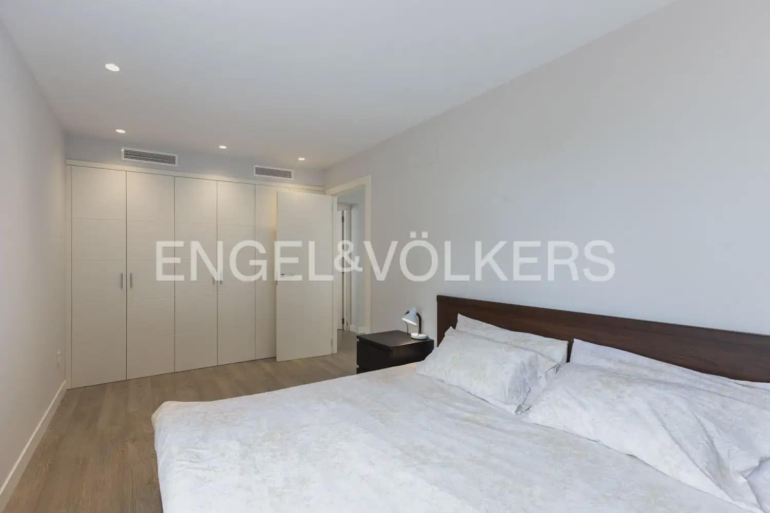 7 bedroom Villa for sale in Rocafort with pool garage - € 1,690,000 (Ref: 9927958)