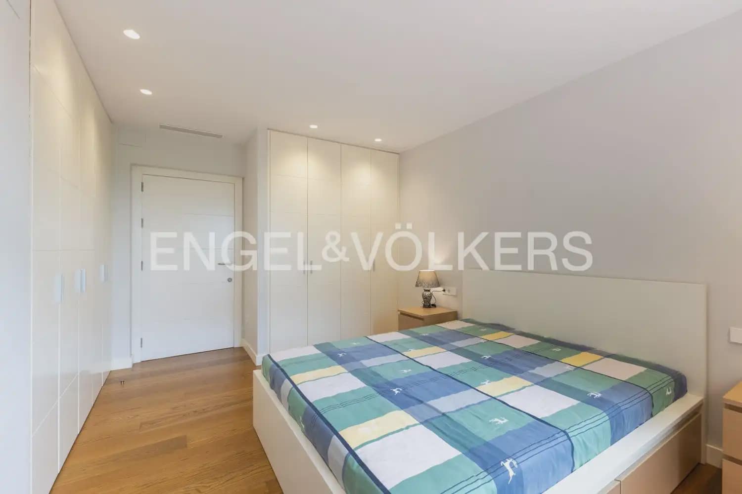 7 bedroom Villa for sale in Rocafort with pool garage - € 1,690,000 (Ref: 9927958)