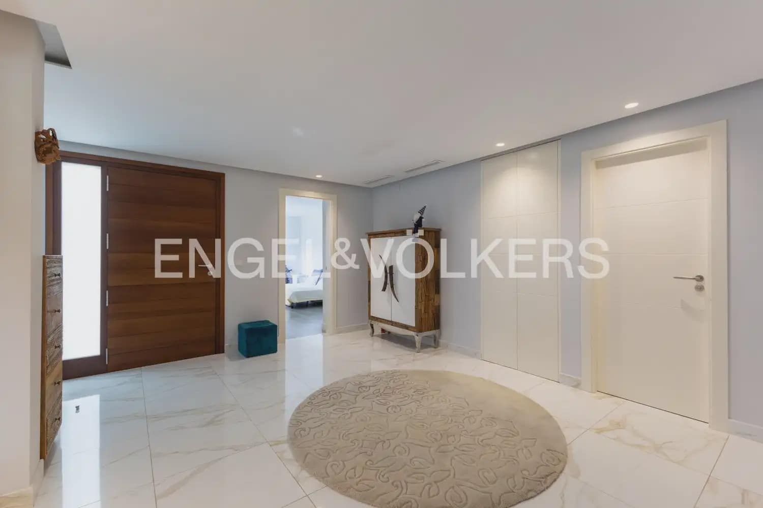 7 bedroom Villa for sale in Rocafort with pool garage - € 1,690,000 (Ref: 9927958)