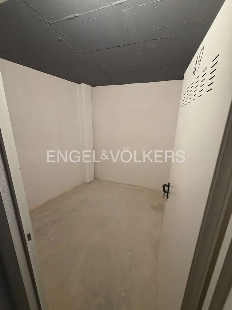 Piso de 3 habitaciones en València ciudad en alquiler con garaje - 1.800 € (Ref: 9928447)