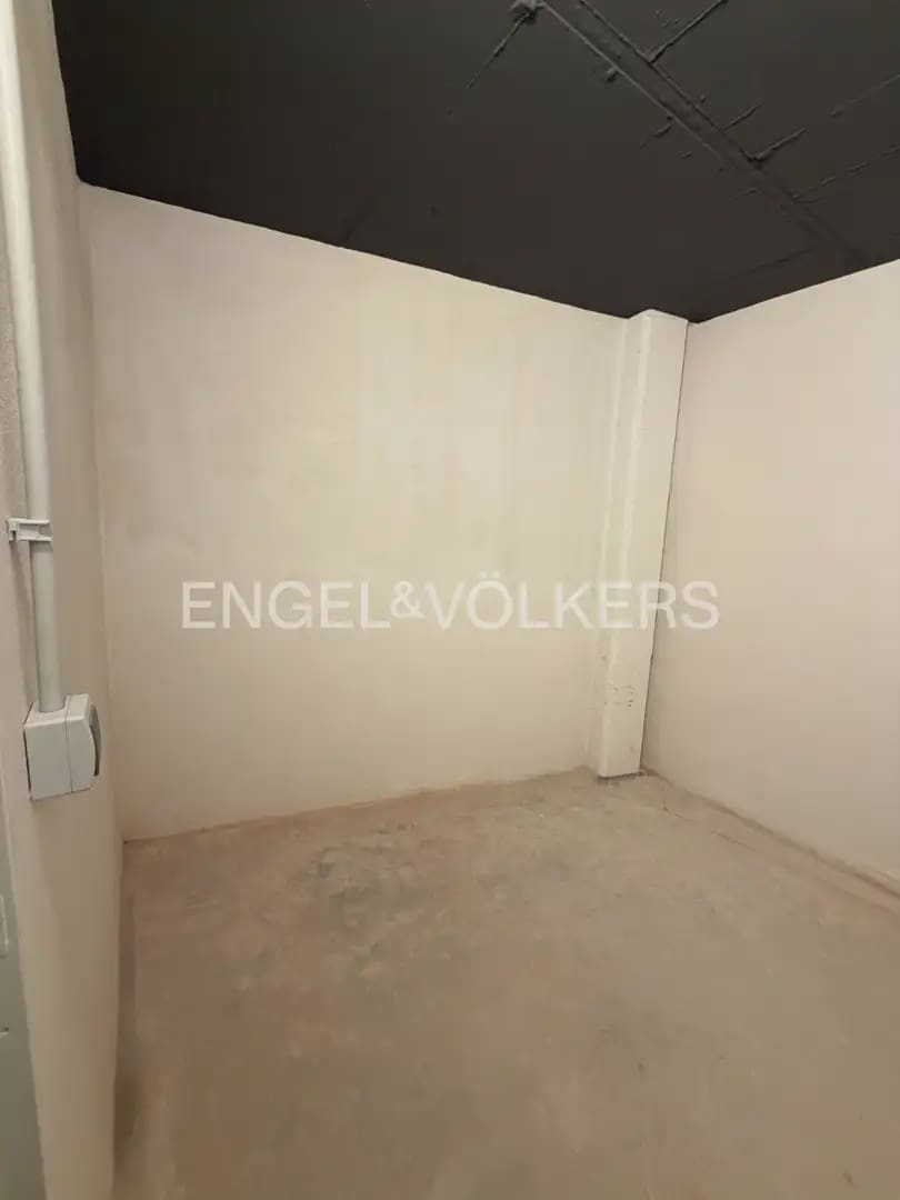 Piso de 3 habitaciones en València ciudad en alquiler con garaje - 1.800 € (Ref: 9928447)