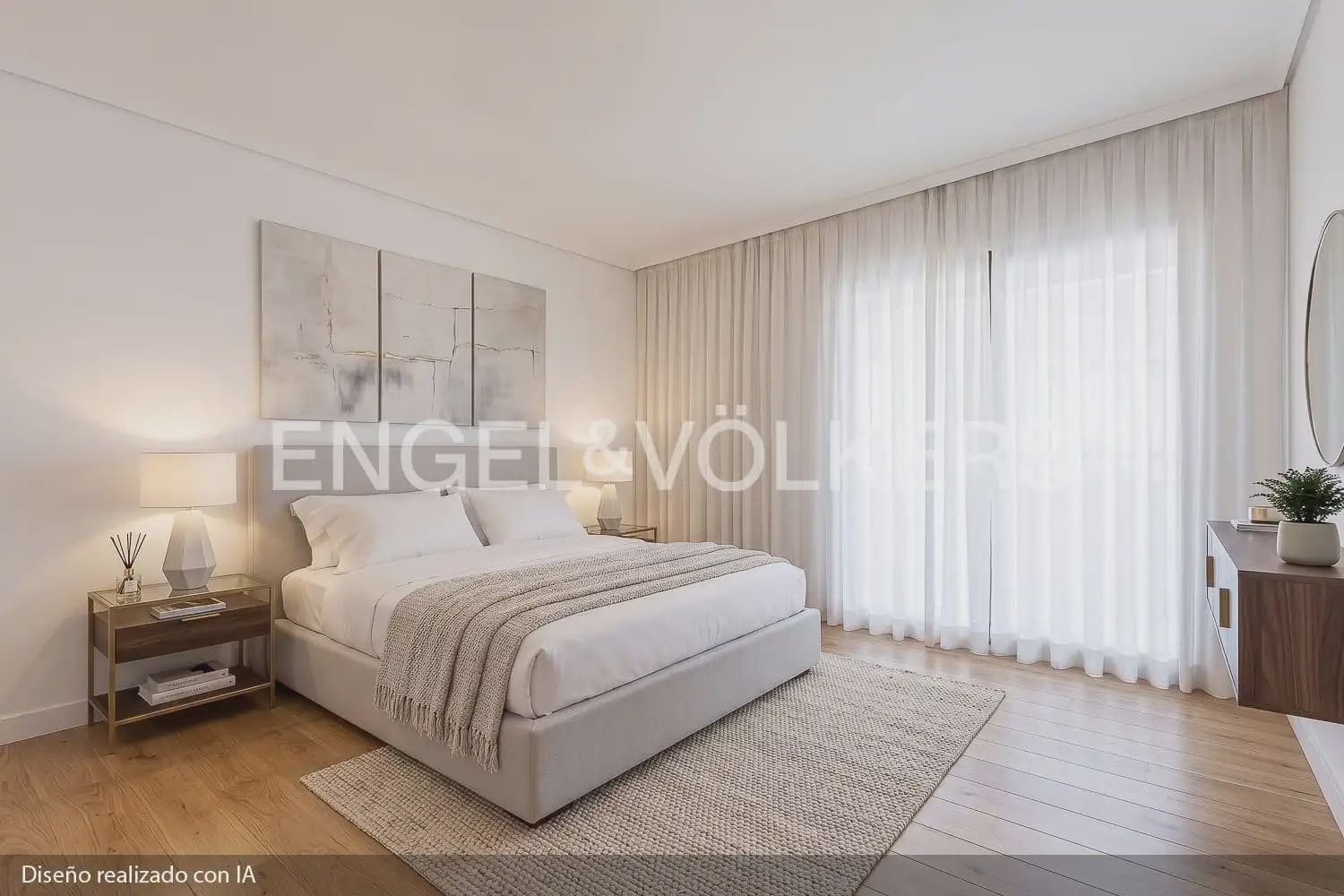 5 bedroom Flat for sale in Valencia city with garage - € 790,000 (Ref: 9928448)