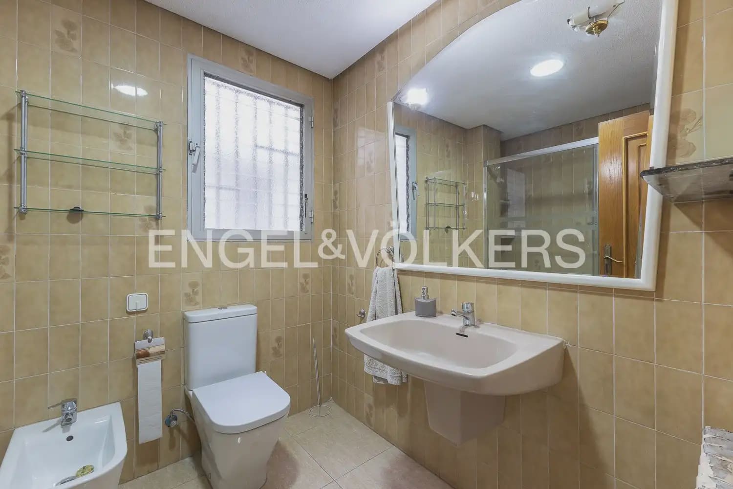 5 bedroom Flat for sale in Valencia city with garage - € 790,000 (Ref: 9928448)
