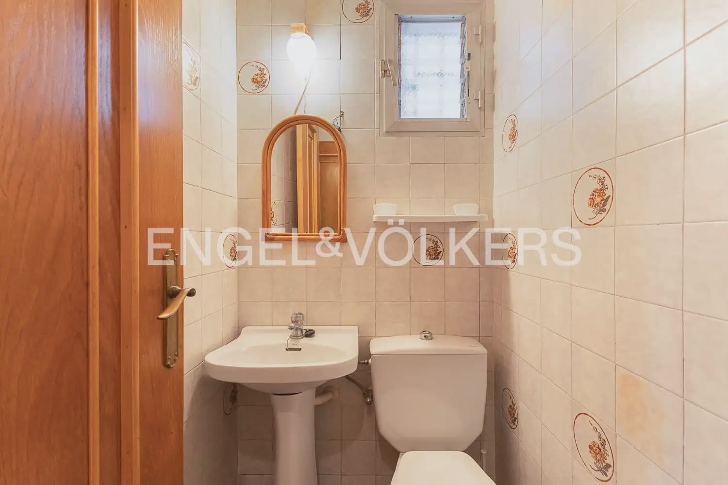 5 bedroom Flat for sale in Valencia city with garage - € 790,000 (Ref: 9928448)