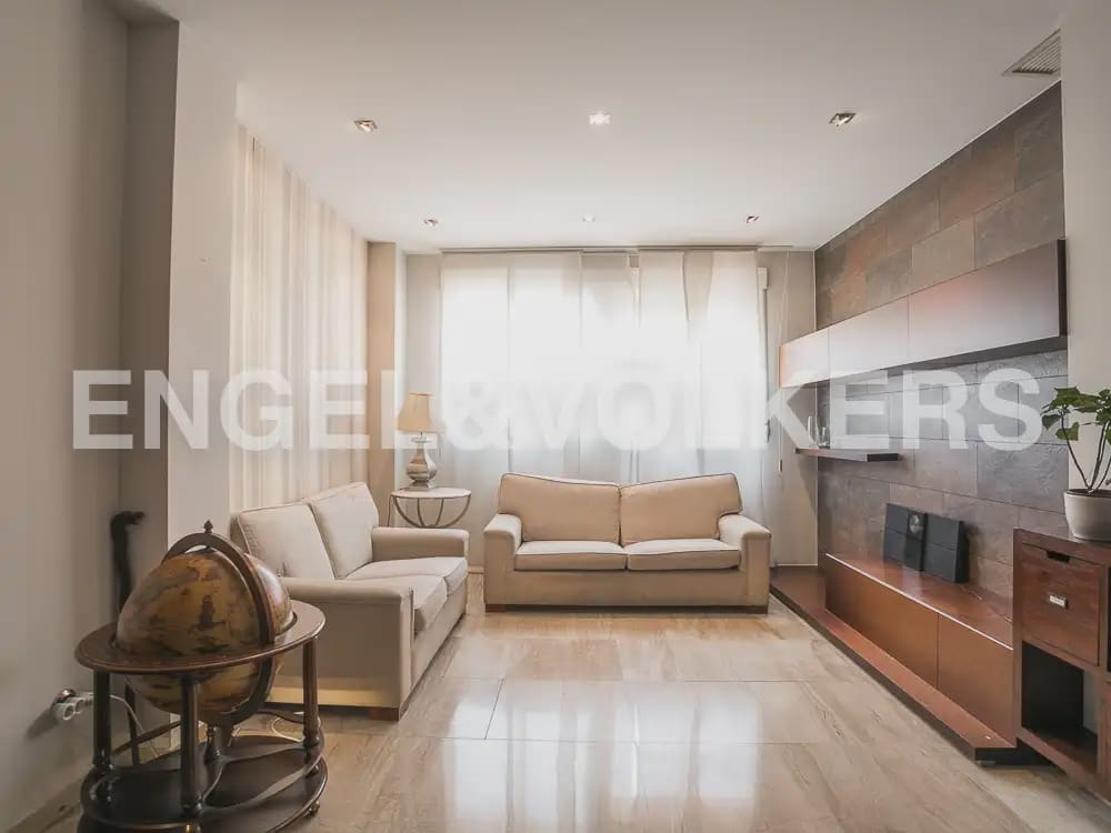 2 bedroom Flat for rent in Valencia city - € 1,500 (Ref: 9928571)