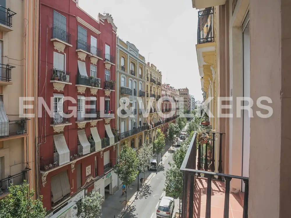 2 bedroom Flat for rent in Valencia city - € 1,500 (Ref: 9928571)