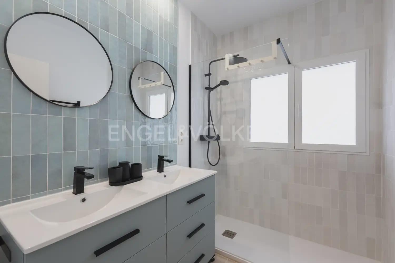 2 quarto Apartamento para arrendar em Valencia cidade - 1 700 € (Ref: 9928573)
