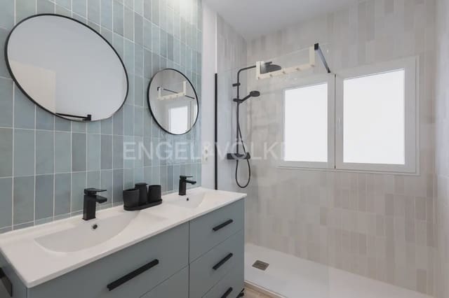 2 quarto Apartamento para arrendar em Cabanyal-Canyamelar, Valência cidade - 1 700 € (Ref: 9928573)