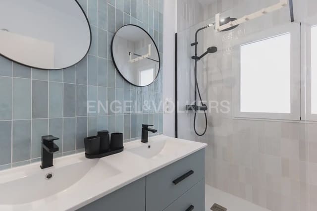 2 quarto Apartamento para arrendar em Cabanyal-Canyamelar, Valência cidade - 1 700 € (Ref: 9928573)
