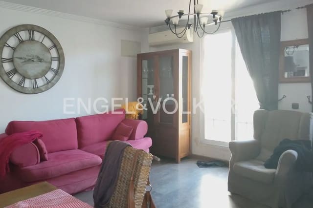 2 makuuhuone Kattohuoneisto vuokrattavana paikassa En Corts, Valencia kaupunki - 1 300 € (Ref: 9928574)