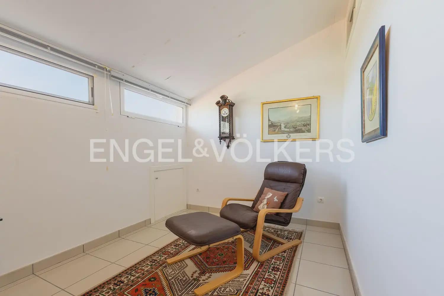 5 quarto Moradia para venda em Denia com piscina garagem - 1 050 000 € (Ref: 9928575)