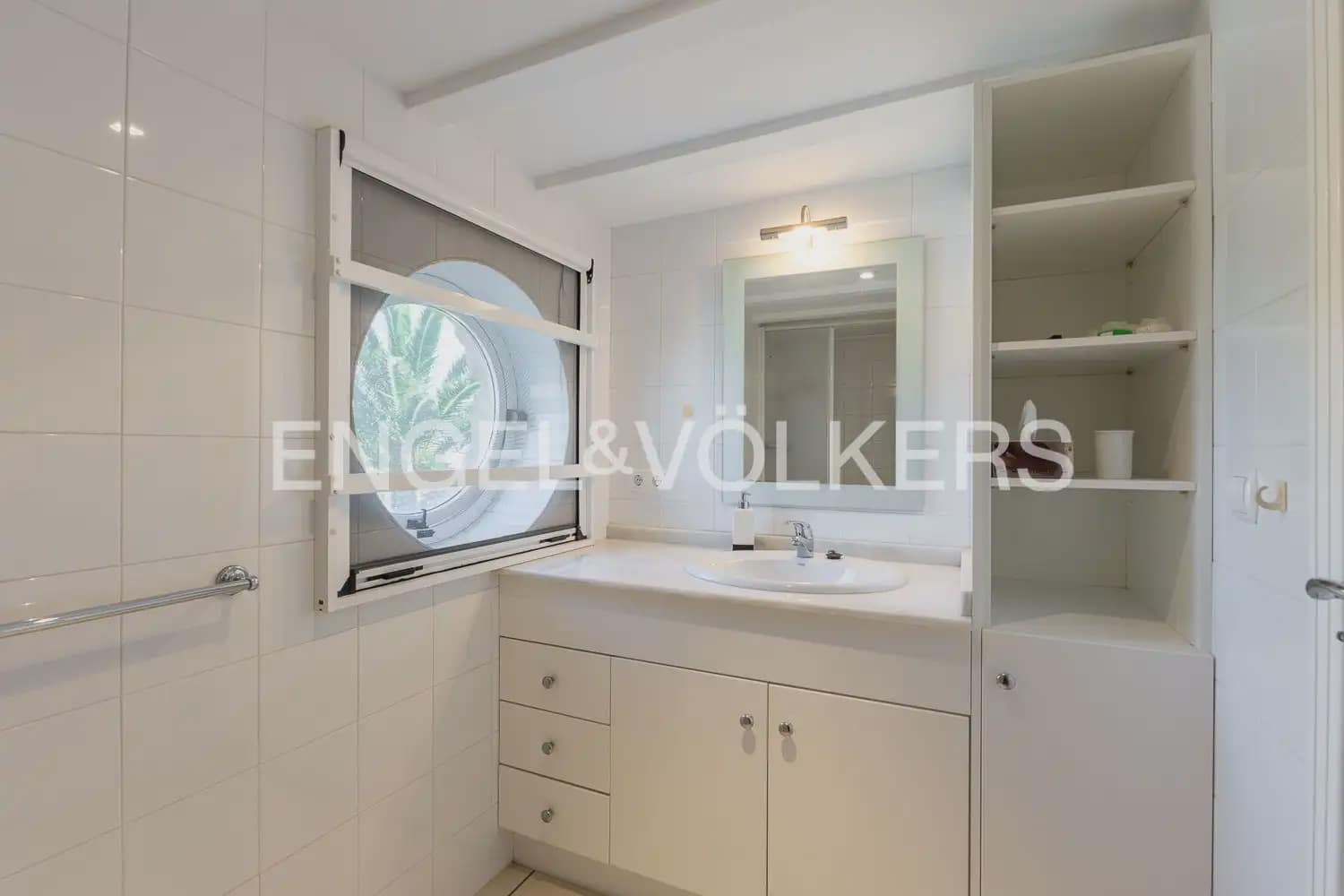 5 quarto Moradia para venda em Denia com piscina garagem - 1 050 000 € (Ref: 9928575)