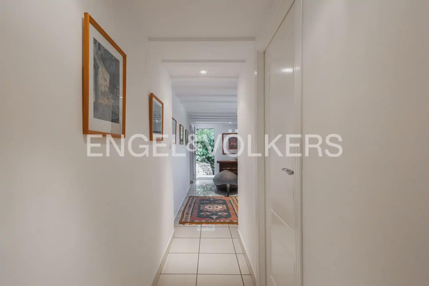 5 quarto Moradia para venda em Denia com piscina garagem - 1 050 000 € (Ref: 9928575)