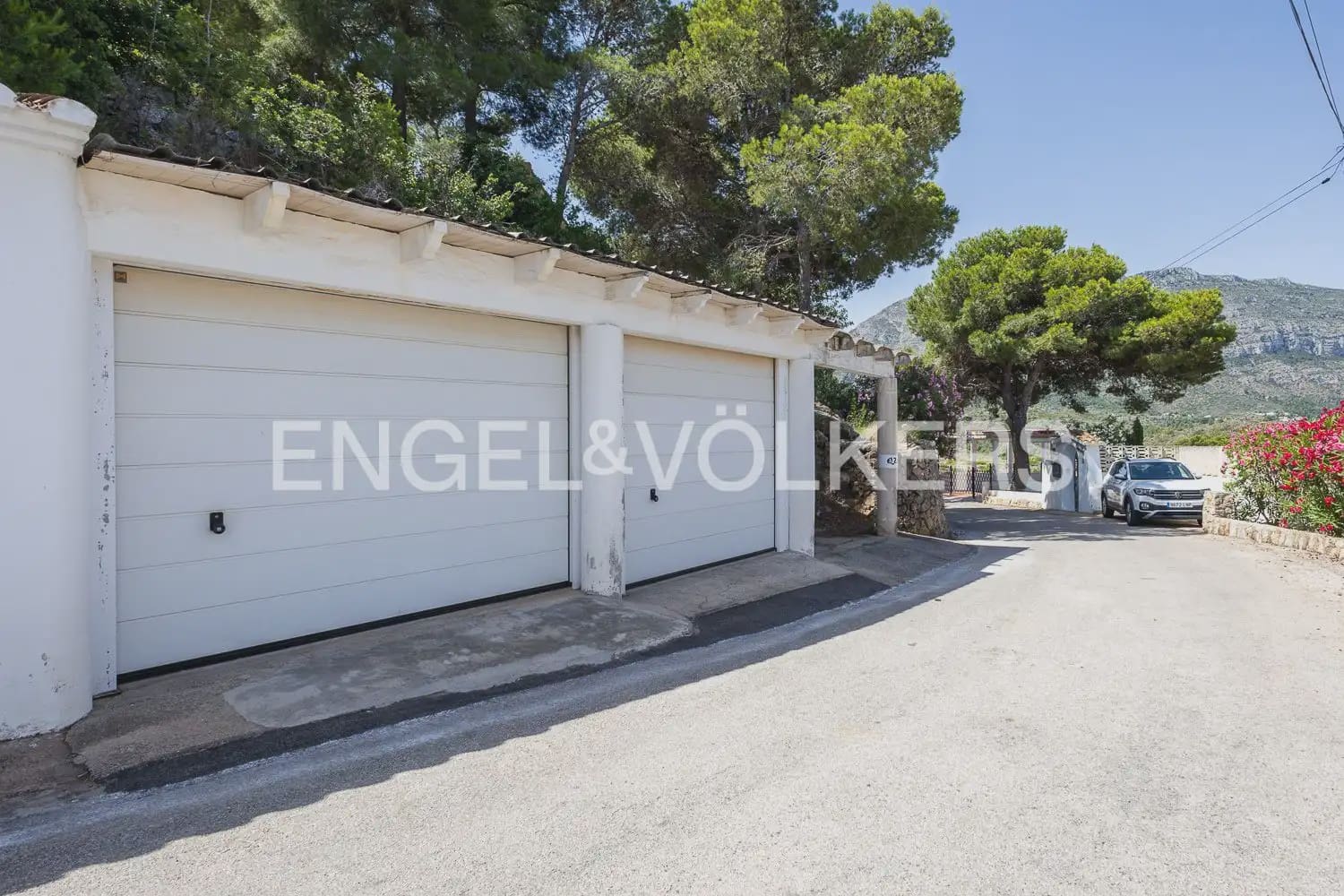 5 quarto Moradia para venda em Denia com piscina garagem - 1 050 000 € (Ref: 9928575)
