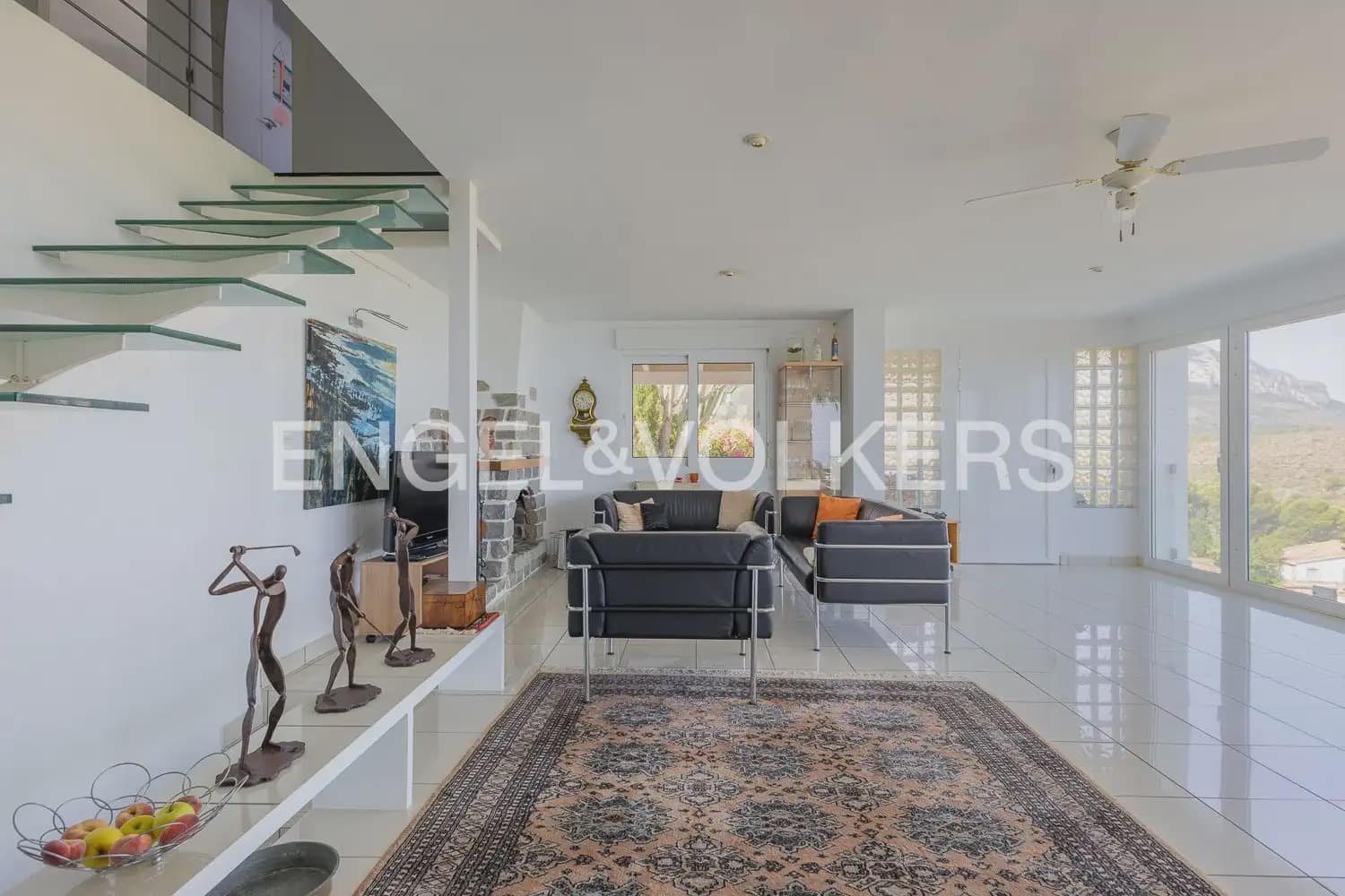5 quarto Moradia para venda em Denia com piscina garagem - 1 050 000 € (Ref: 9928575)