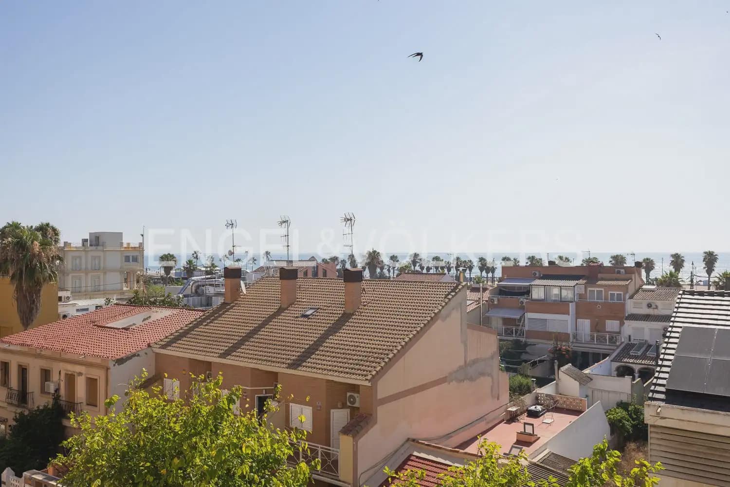 2 bedroom Flat for rent in Valencia city with garage - € 1,600 (Ref: 9932234)