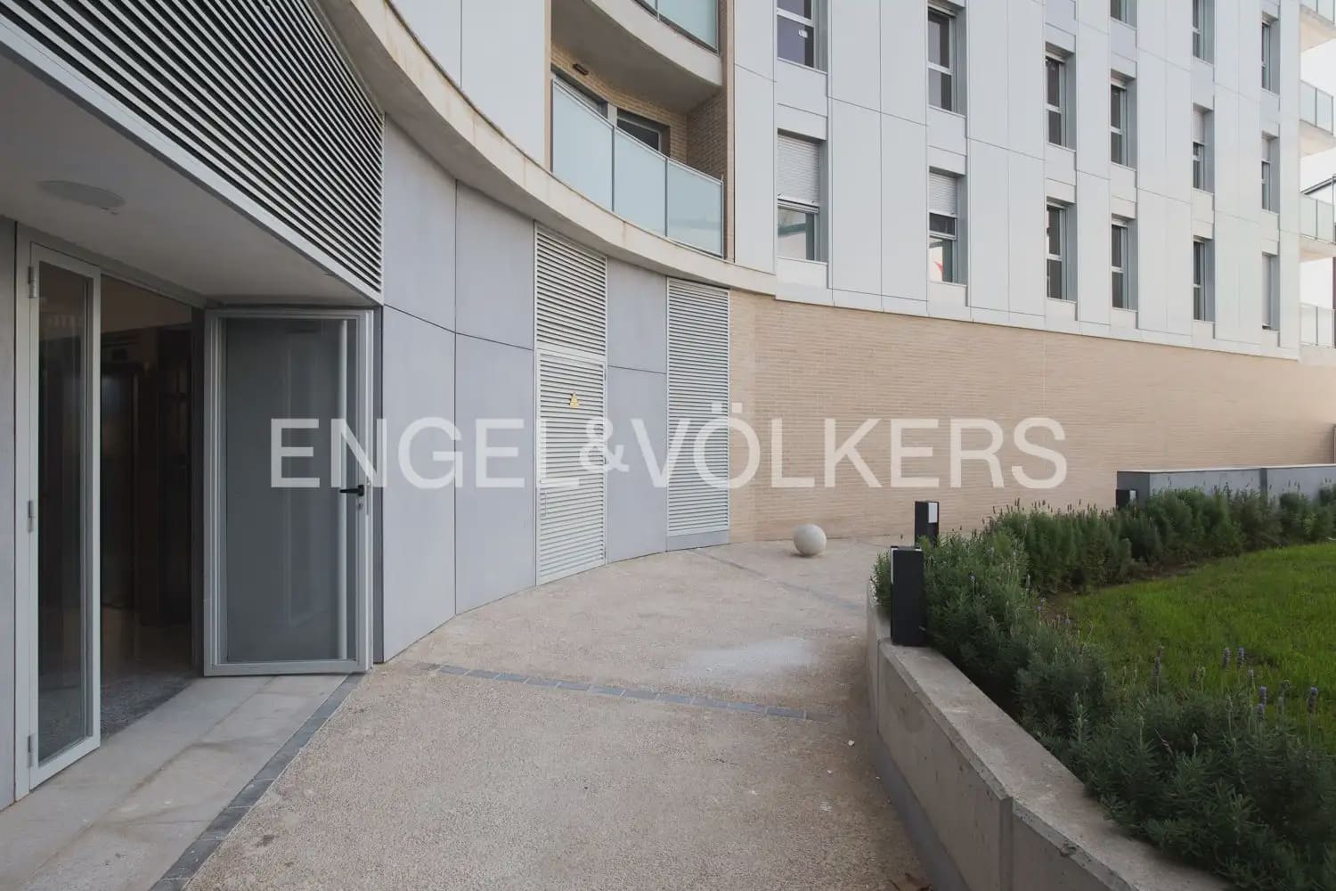 2 chambre Appartement à vendre à Valence ville avec piscine garage - 360 000 € (Ref: 9932235)