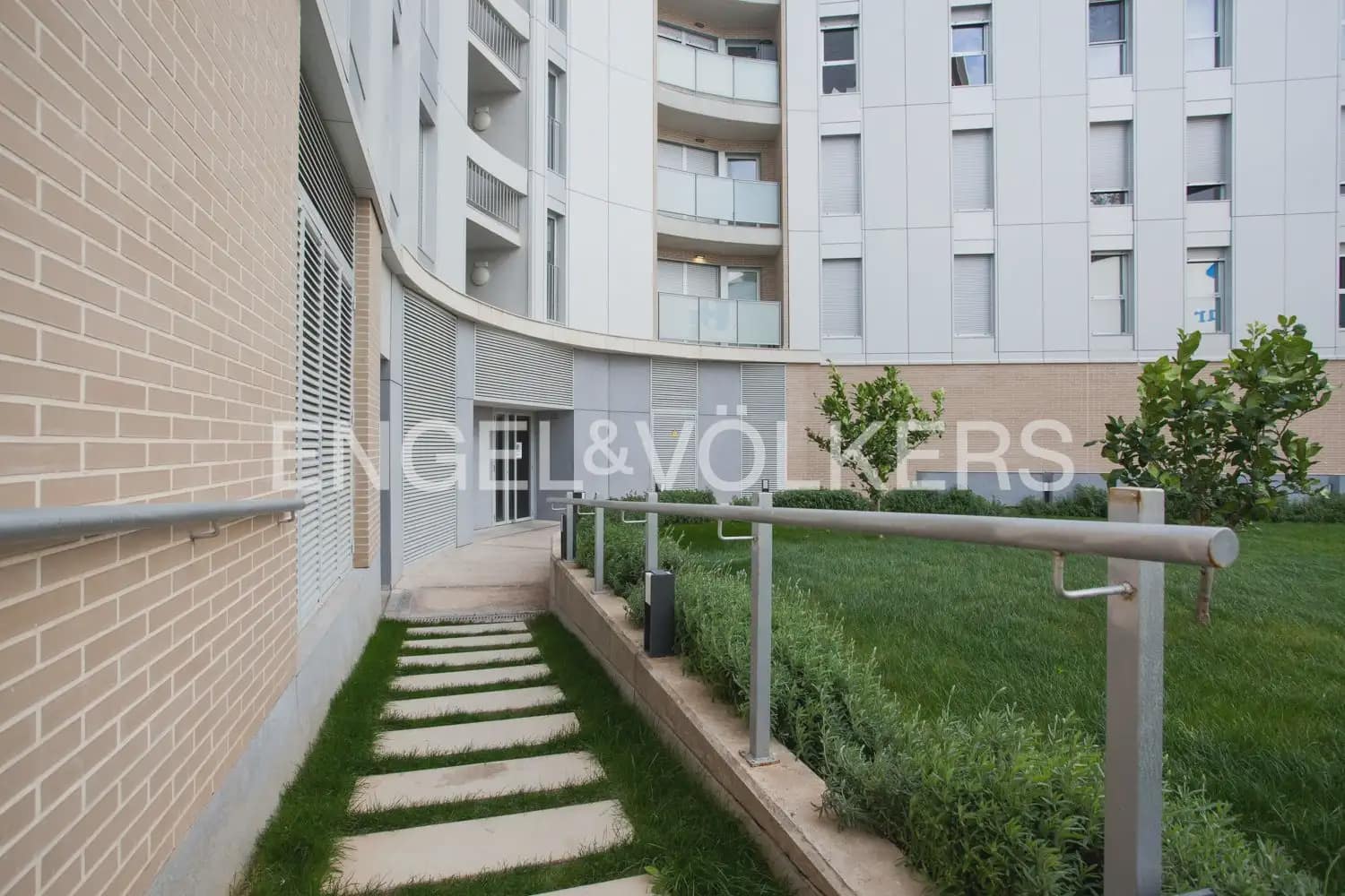 2 chambre Appartement à vendre à Valence ville avec piscine garage - 360 000 € (Ref: 9932235)