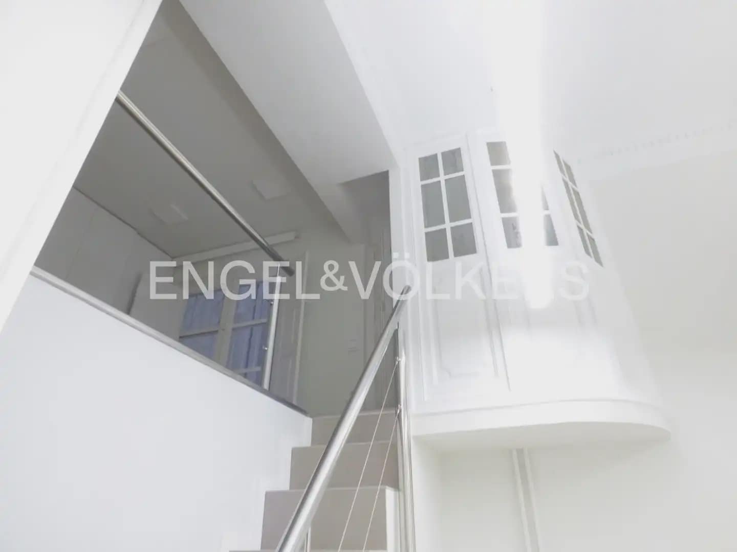 Appartement de 7 chambres à louer à Valence ville - 3 000 € (Ref: 9932236)
