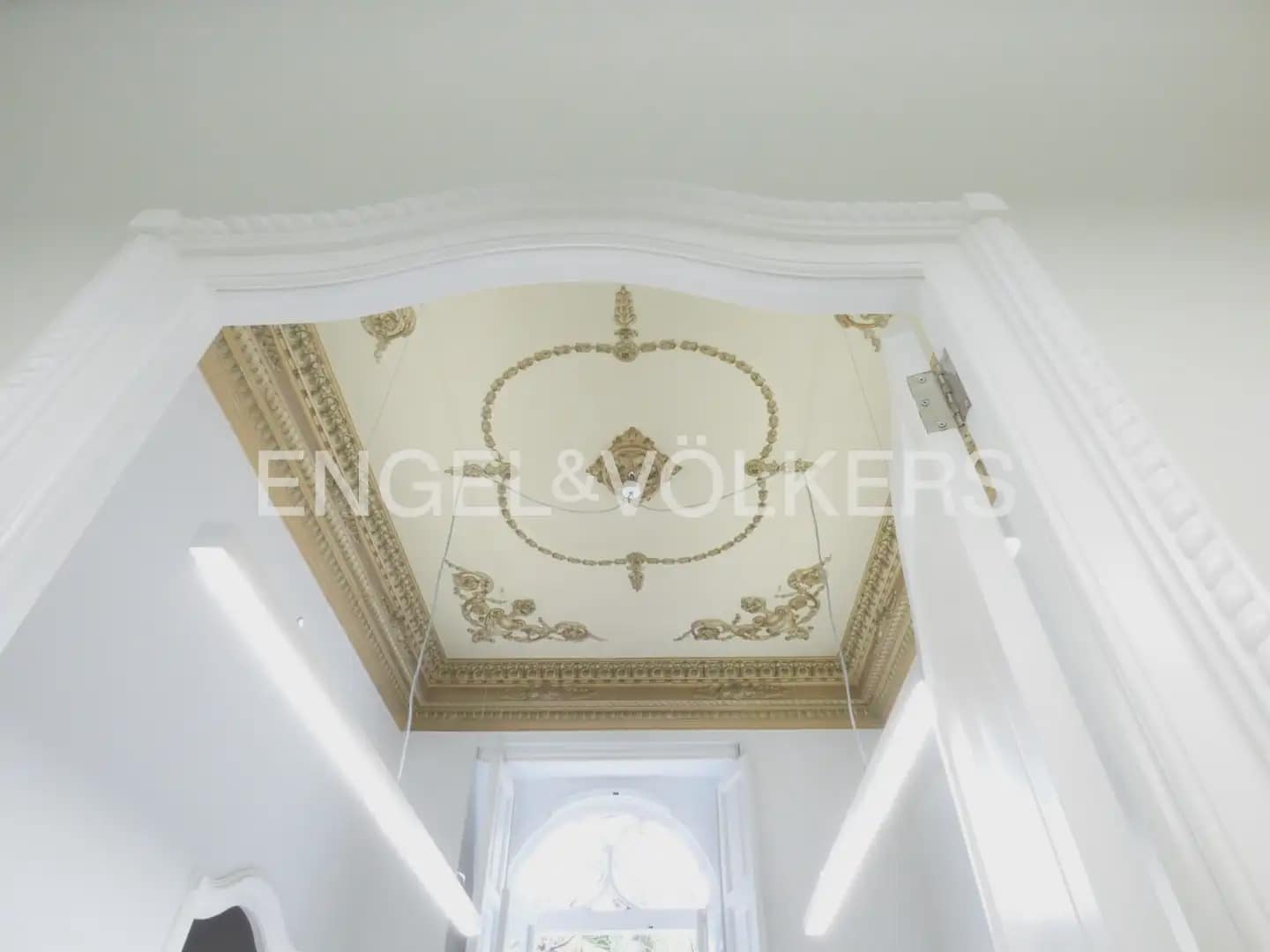 Appartement de 7 chambres à louer à Valence ville - 3 000 € (Ref: 9932236)