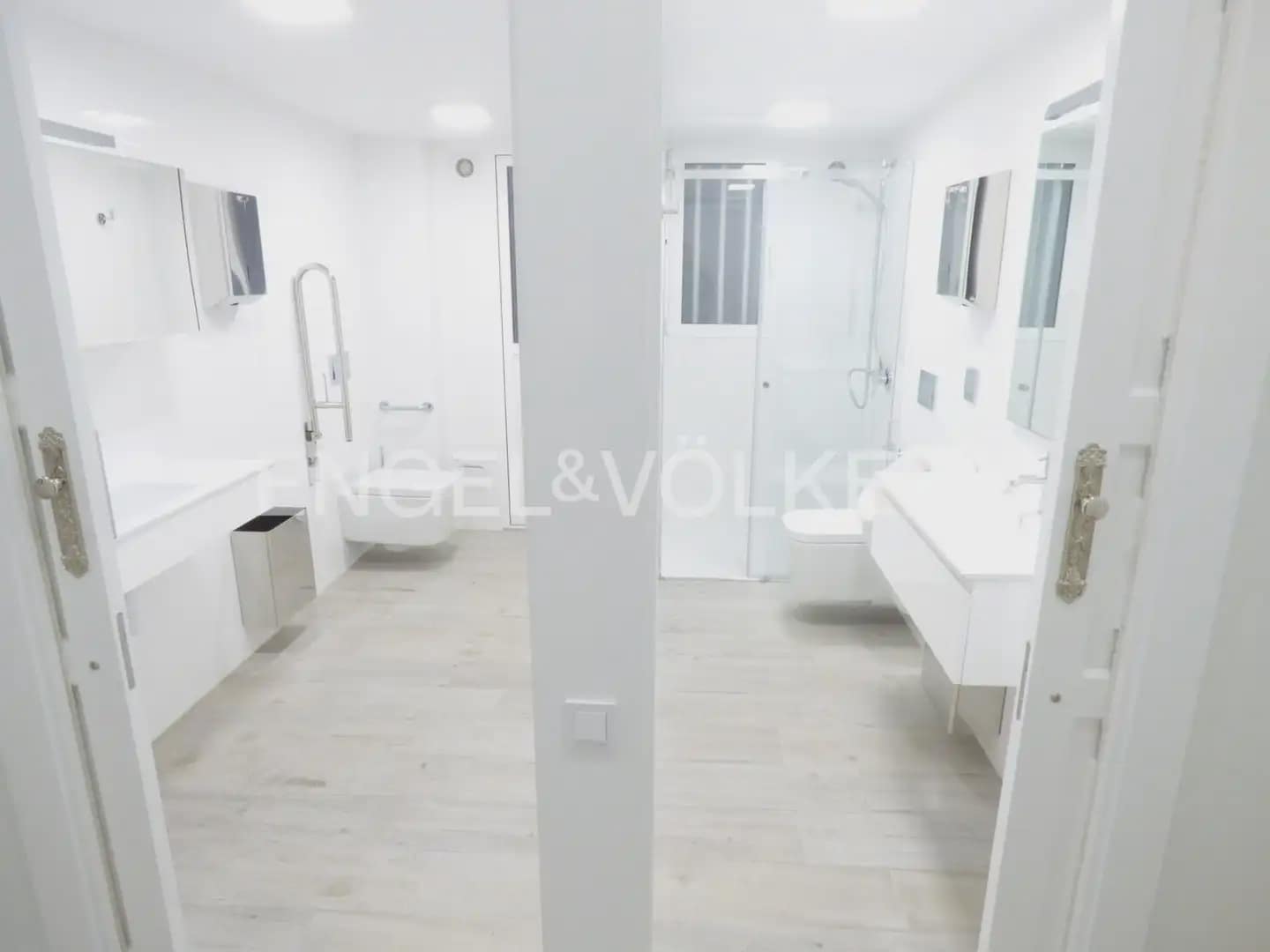 Appartement de 7 chambres à louer à Valence ville - 3 000 € (Ref: 9932236)