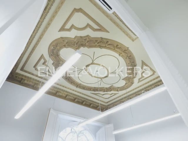 7 quarto Apartamento para arrendar em La Gran Via, Valência cidade - 3 000 € (Ref: 9932236)